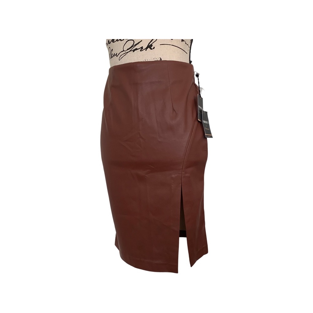 Forever 21 women leather skirt size Small